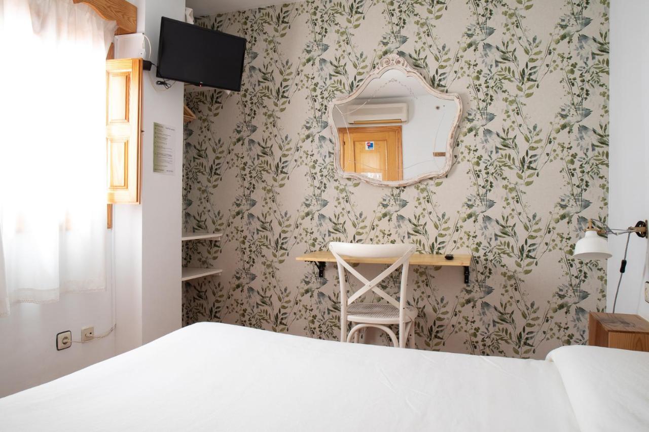 Hostal El Pozo Chulilla Bagian luar foto